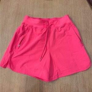 Lululemon License to Train High Rise Short 4"